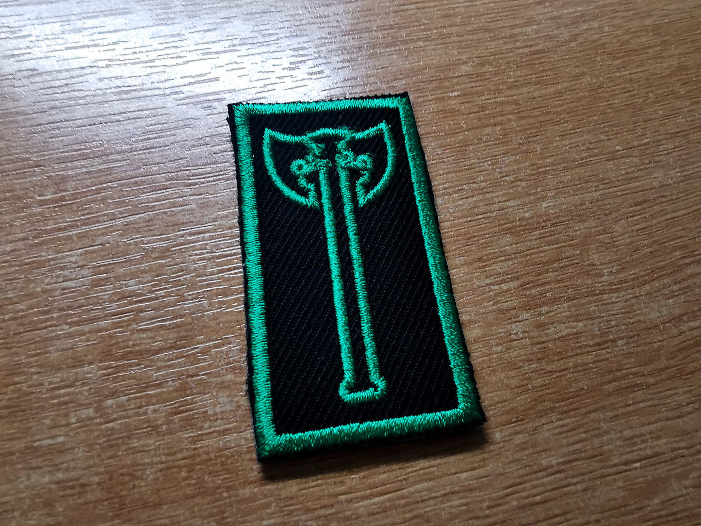 Battle Axe Green Embroidered Iron On Patch Destiny Fantasy RPG Vikings Medieval Dungeon Gaming